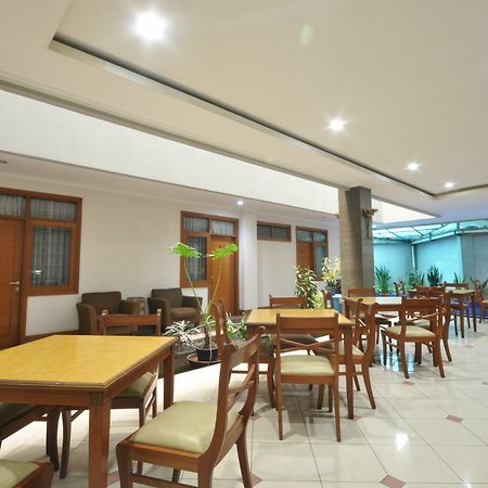 Caryota Hotel Bandung Kültér fotó