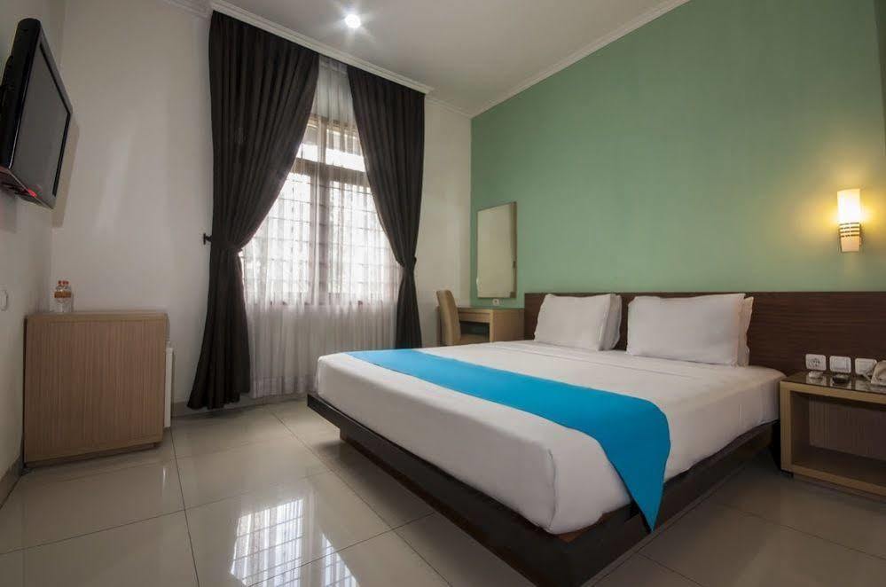 Caryota Hotel Bandung Kültér fotó